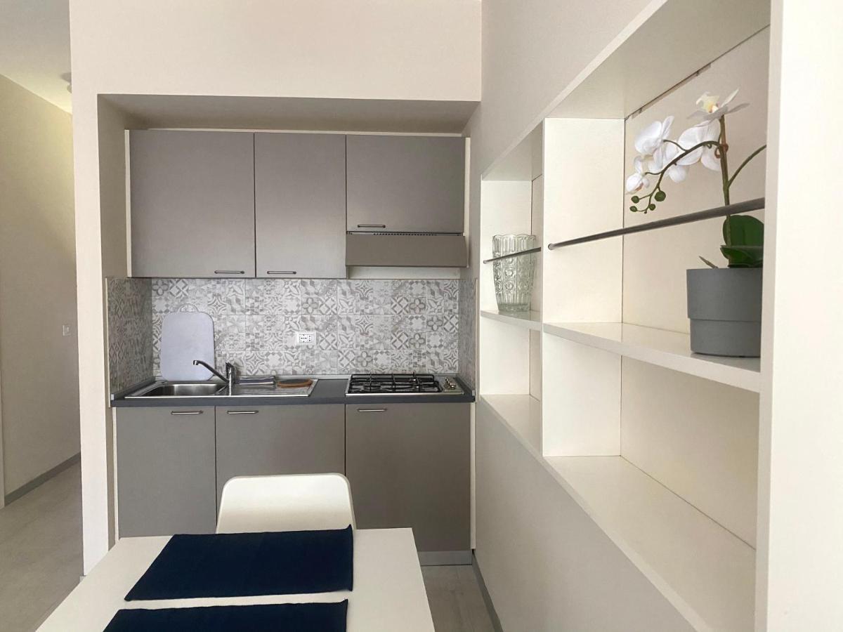 Jolly Apartments Σιρμιόνε Εξωτερικό φωτογραφία