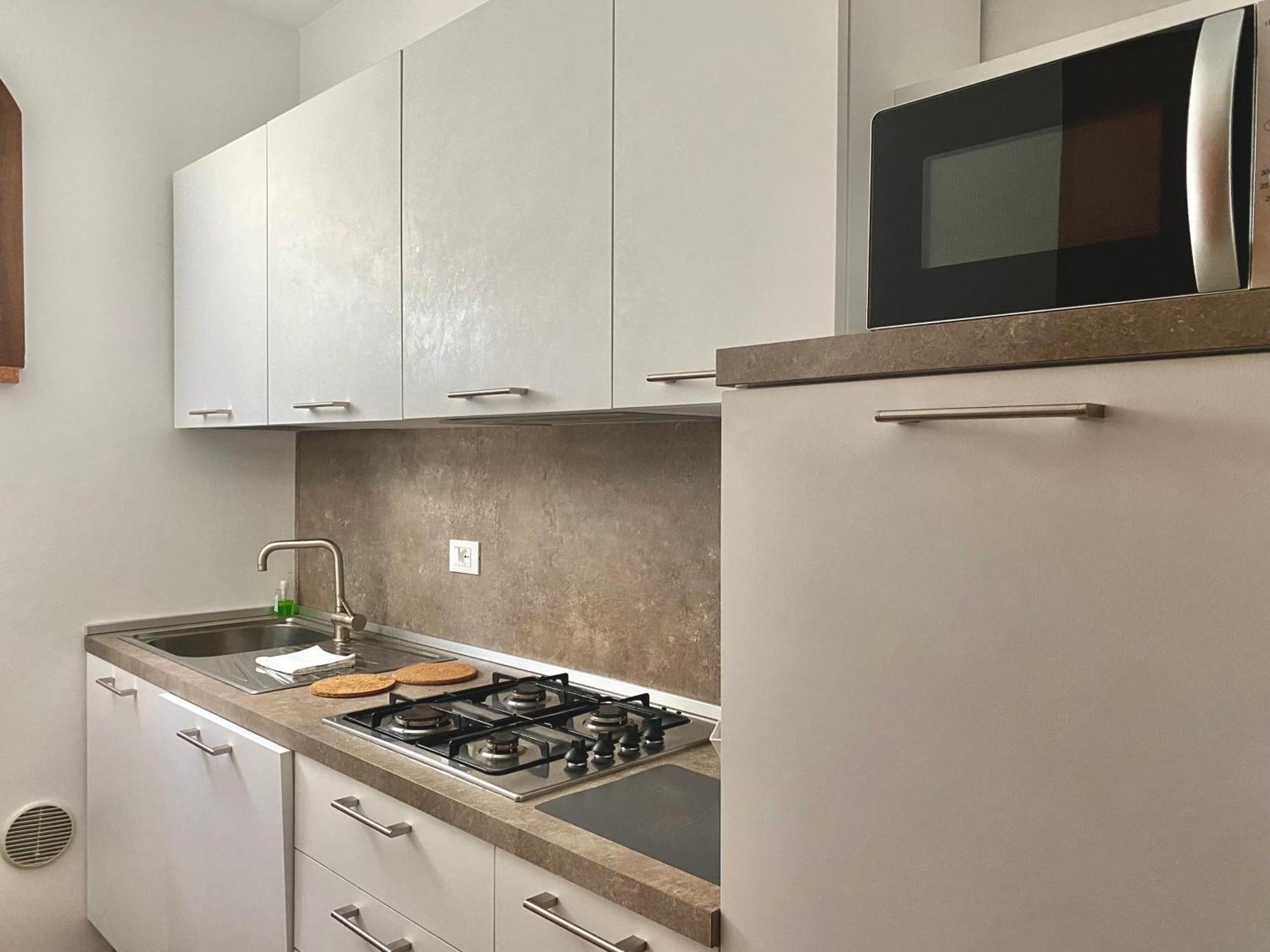 Jolly Apartments Σιρμιόνε Δωμάτιο φωτογραφία